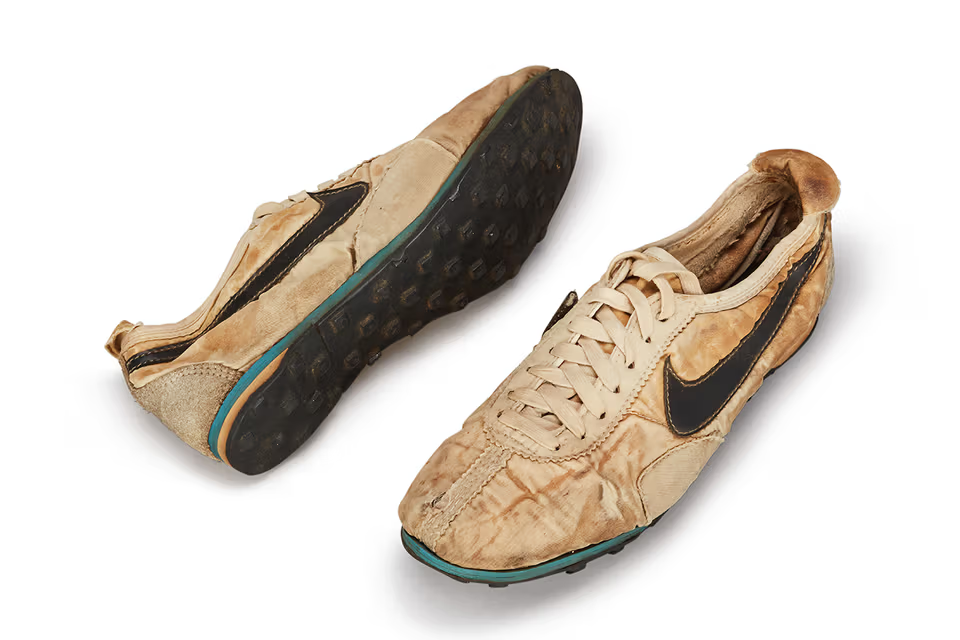 par de tênis da Nike Moon Shoe