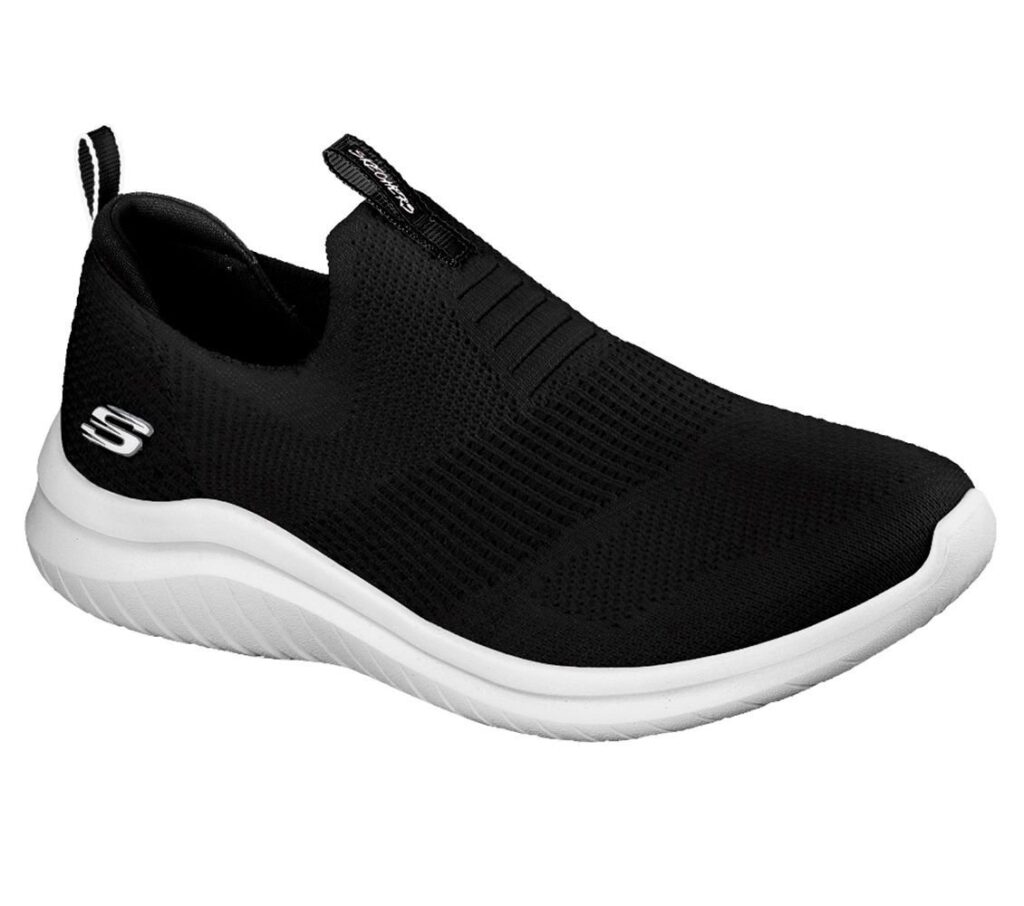 tênis preto Skechers sem cadarço